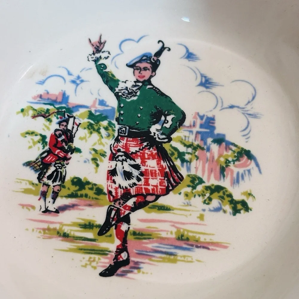 Set of 4 Scottish Trinket Bowls Vintage Bagpiper & Man In Kilt Gold Trim Glasgow